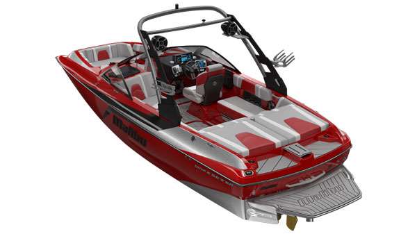 2019_Malibu_21MLX_Rear_Port_View