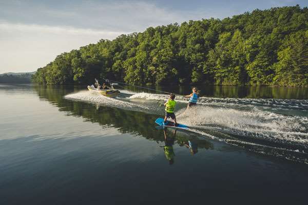 2019_Malibu_21VLX_Sharing