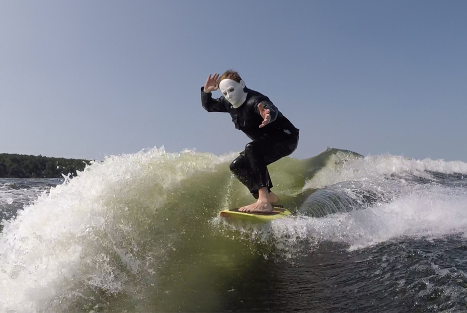 Paul_Davis-Malibu_Boats-Wake_Surf_Athlete-LifeStyle_Lake